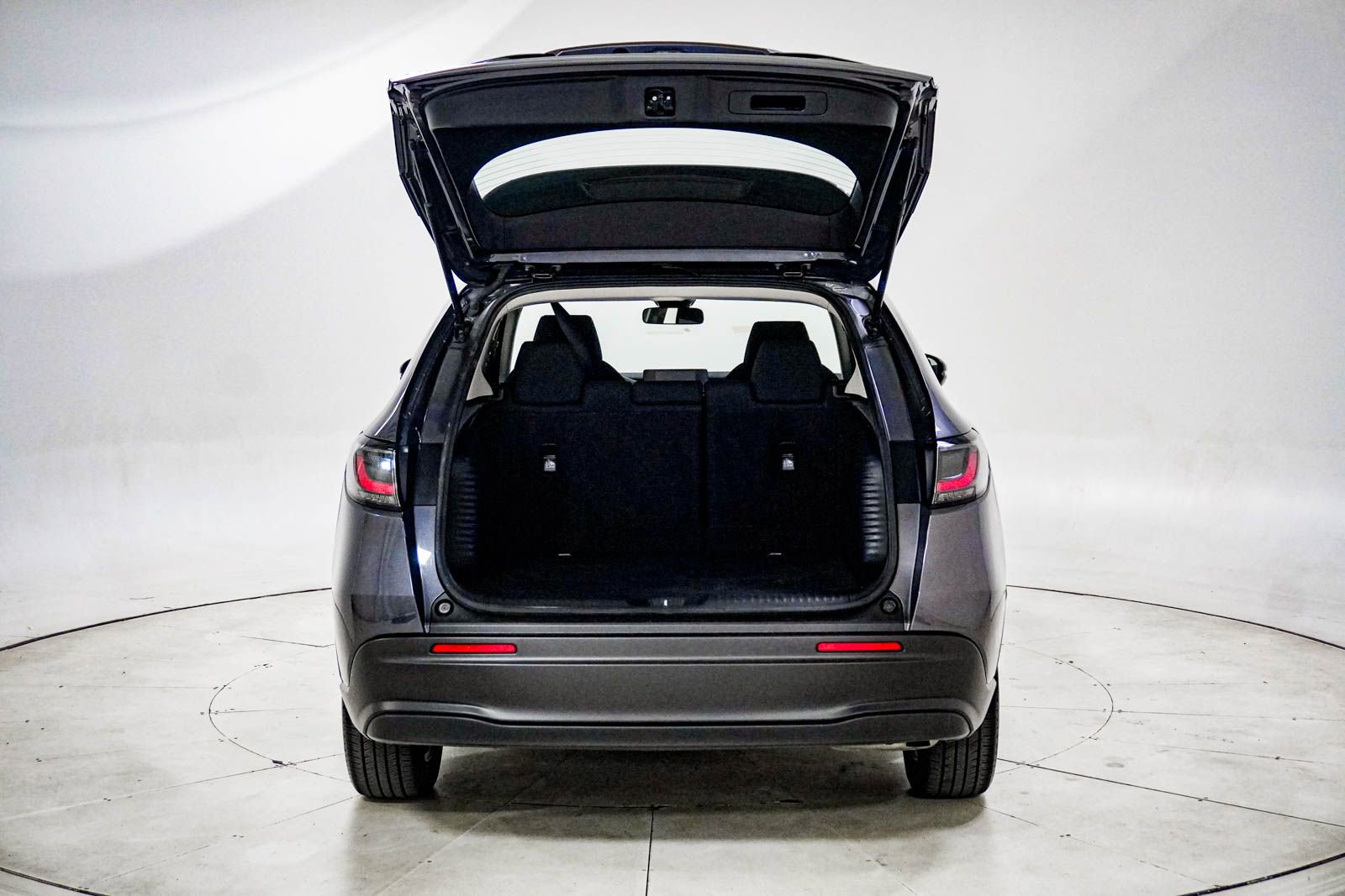 Used 2023 Honda HR-V LX image 8