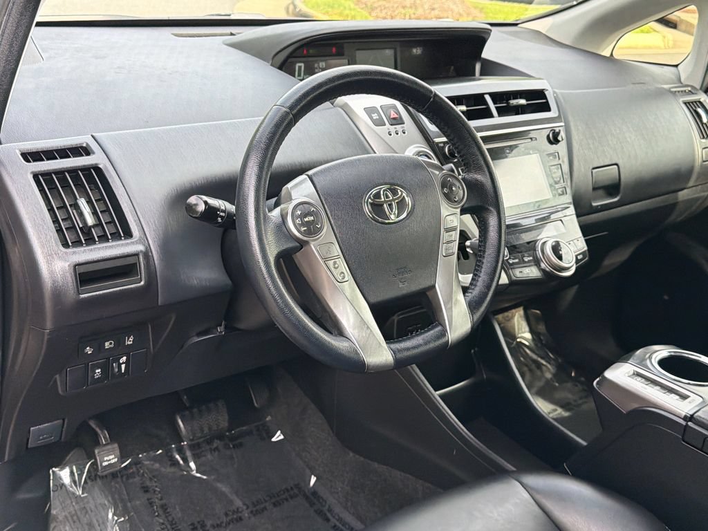 Used 2015 Toyota Prius V Five w/ Advanced Technology Package FWD image 17