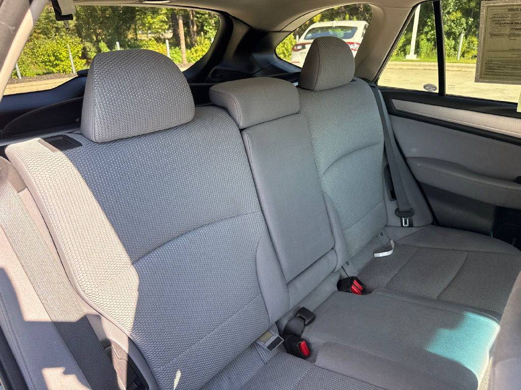 Used 2018 Subaru Outback 2.5i Premium AWD/4WD image 33