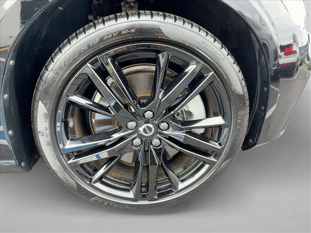 Certified 2024 Volvo S60 T8 Plus image 26