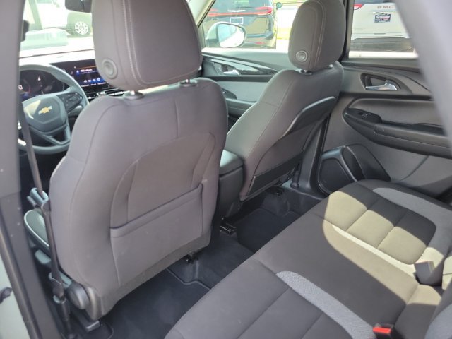 Used 2025 Chevrolet TrailBlazer LT AWD/4WD image 12