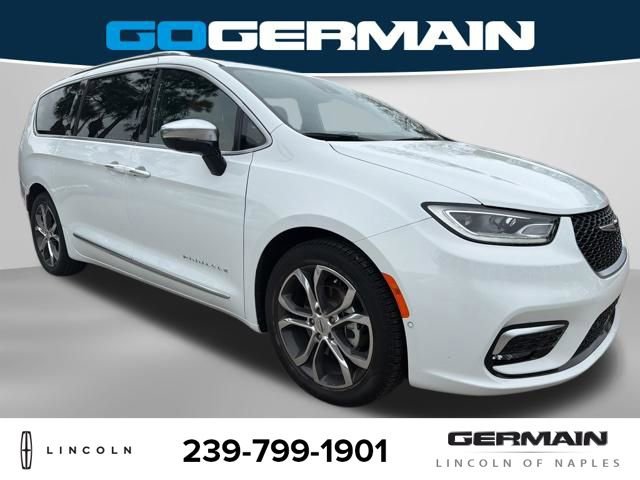 Used 2023 Chrysler Pacifica Pinnacle image 9