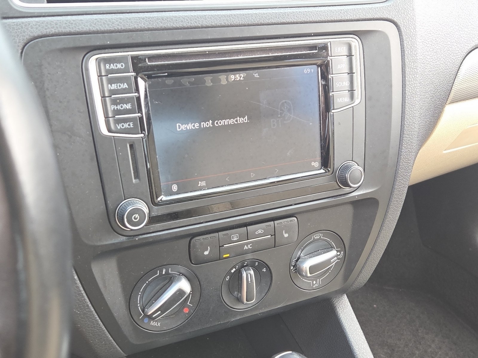 Used 2018 Volkswagen Jetta SE FWD image 27