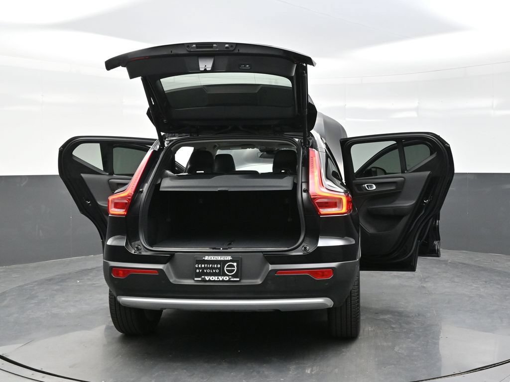 Used 2024 Volvo XC40 B5 Ultimate w/ Protection Package Premier AWD/4WD image 43