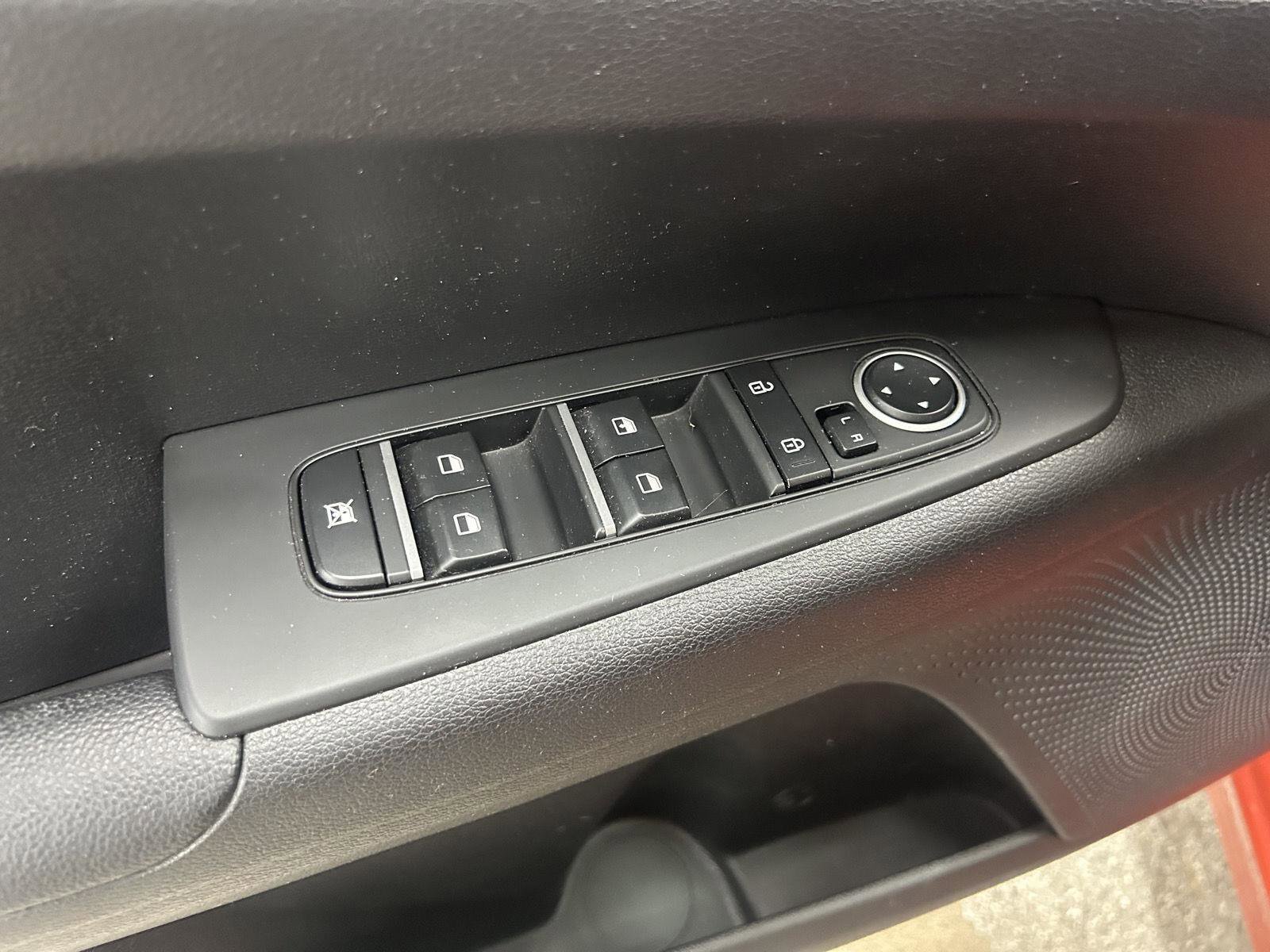 Used 2023 Kia Forte LXS w/ LXS Technology Package image 11