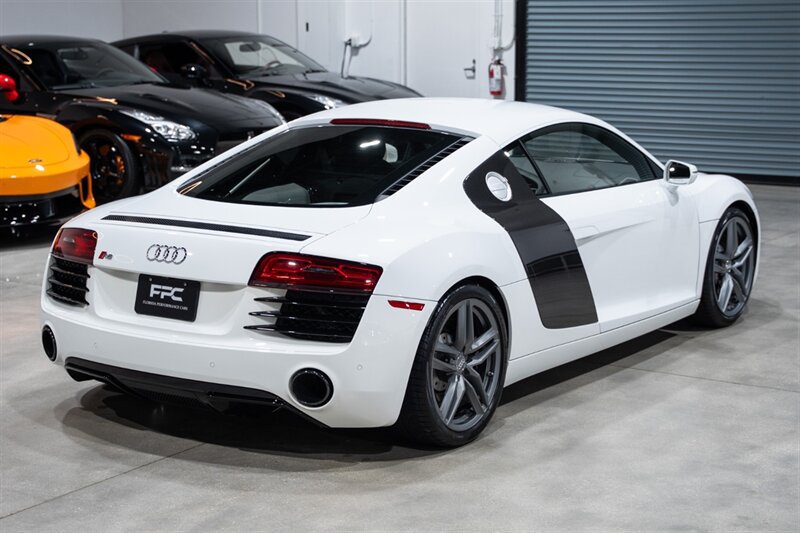Used 2014 Audi R8 V8 AWD/4WD image 6
