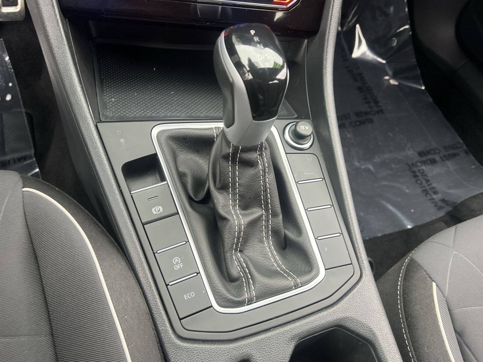 Used 2025 Volkswagen Jetta Sport FWD image 21