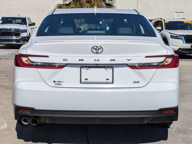 Used 2025 Toyota Camry SE image 7