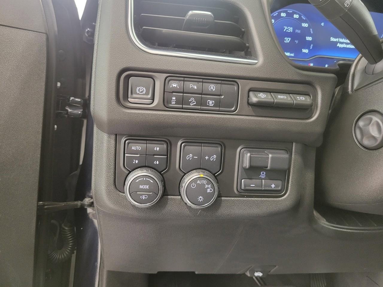 Used 2024 Chevrolet Tahoe High Country image 12