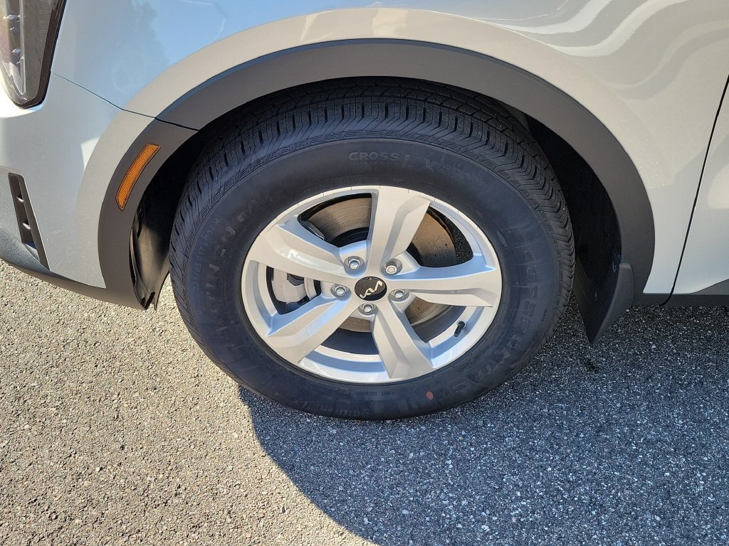 New 2026 Kia Sorento LX FWD image 34