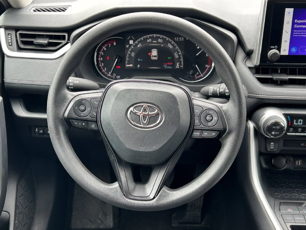 Used 2025 Toyota RAV4 XLE FWD image 36