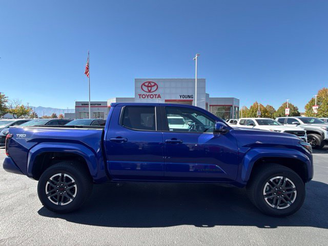 Certified 2025 Toyota Tacoma TRD Sport AWD/4WD image 3