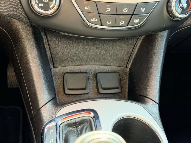 Used 2017 Chevrolet Cruze LS FWD image 22