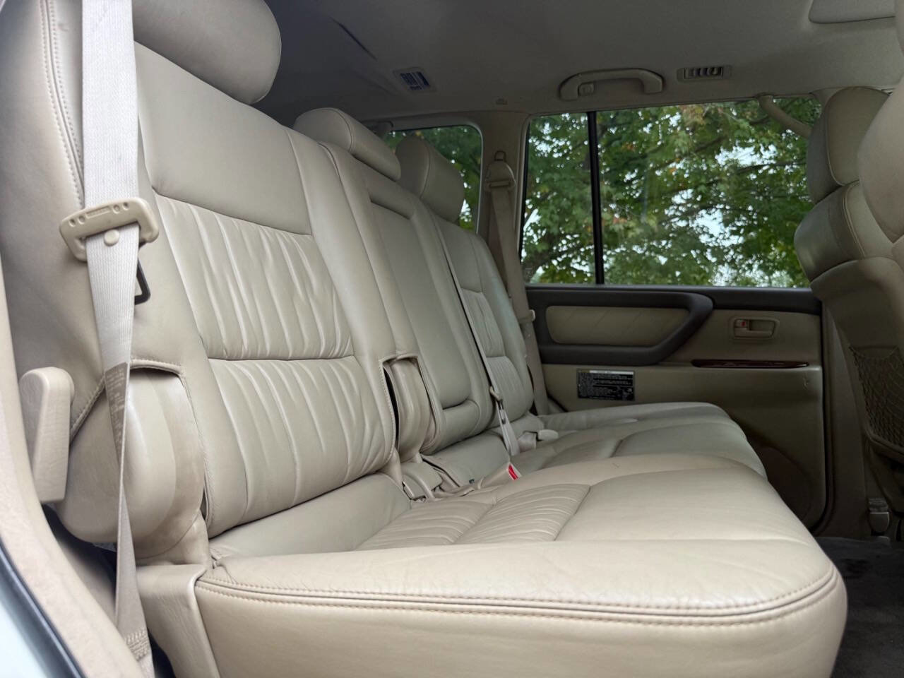 Used 2004 Toyota Land Cruiser image 59