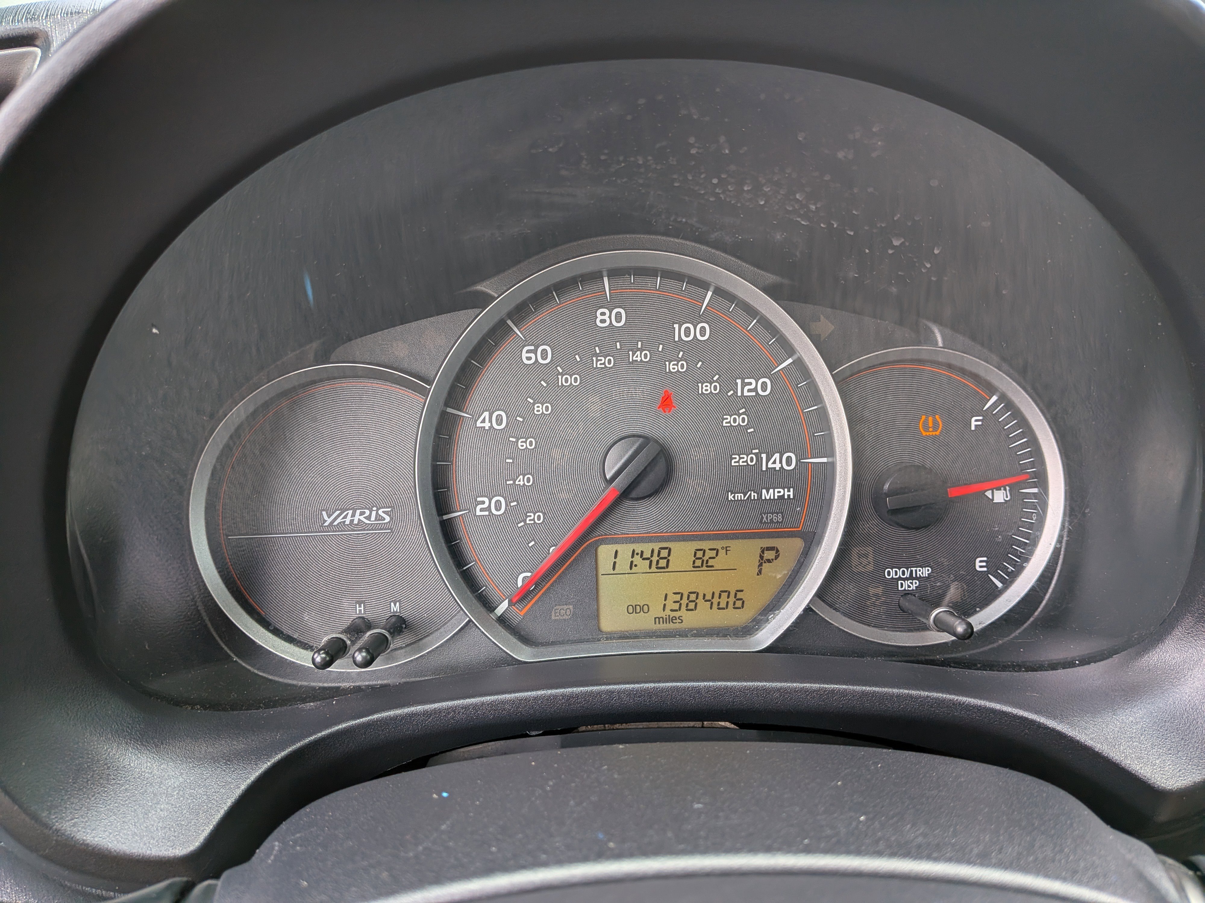 Used 2012 Toyota Yaris L image 24