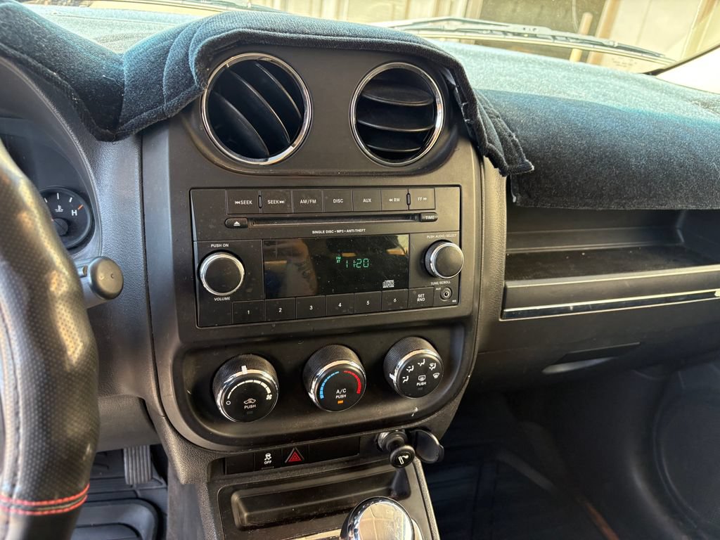 Used 2014 Jeep Patriot Sport FWD image 22