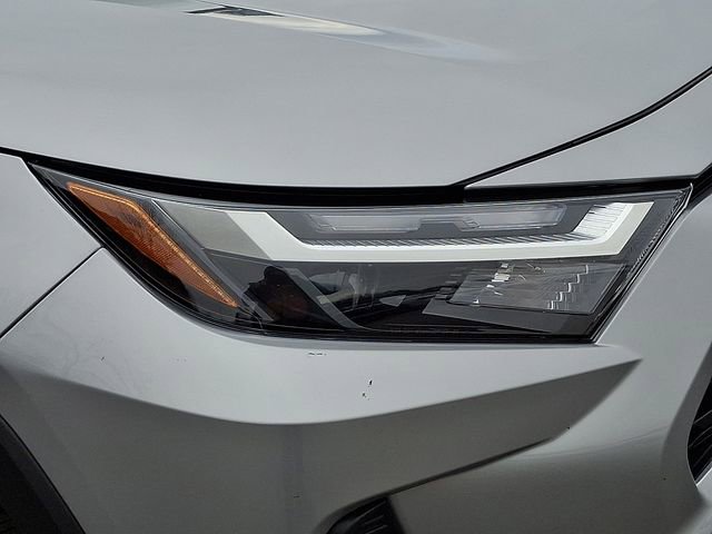 Used 2024 Toyota RAV4 LE AWD/4WD image 12