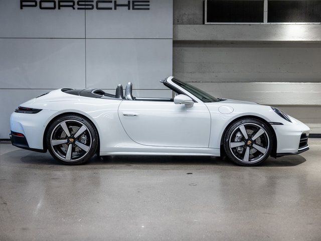 Certified 2025 Porsche 911 Carrera RWD image 12