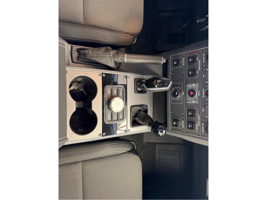 Used 2025 INEOS Grenadier Station Wagon AWD/4WD image 16