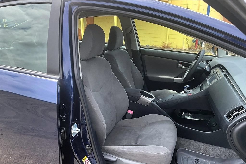 Used 2013 Toyota Prius Two FWD image 10
