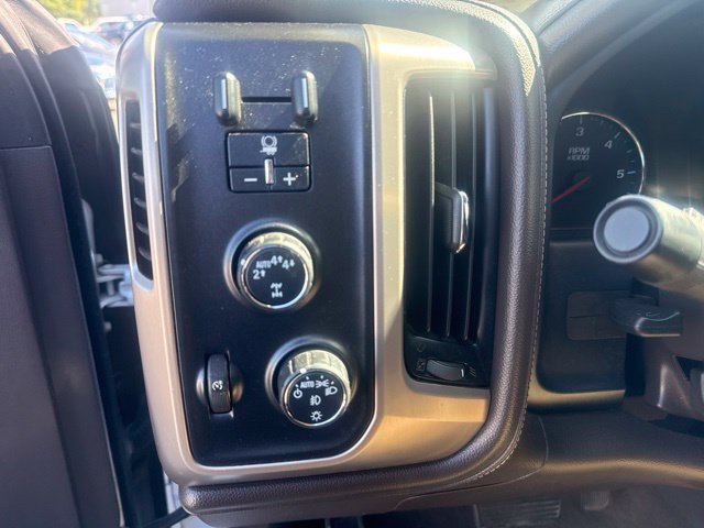 Used 2018 GMC Sierra 1500 Denali w/ Denali Ultimate Package AWD/4WD image 10