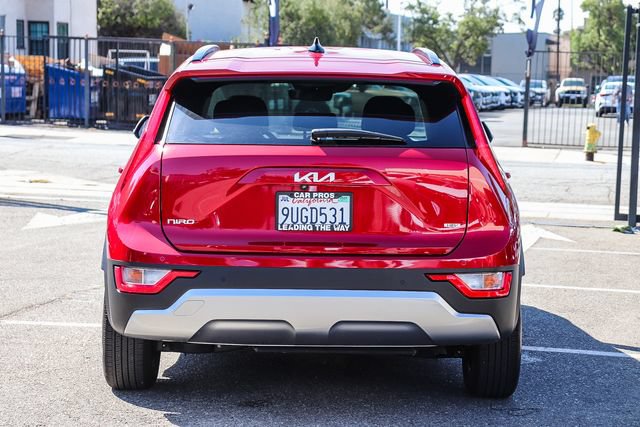 Certified 2025 Kia Niro EX FWD image 8