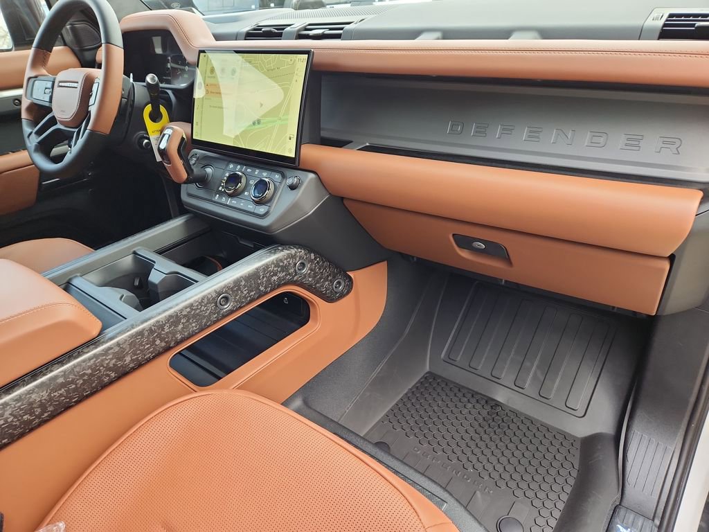 New 2026 Land Rover Defender 110 OCTA image 26