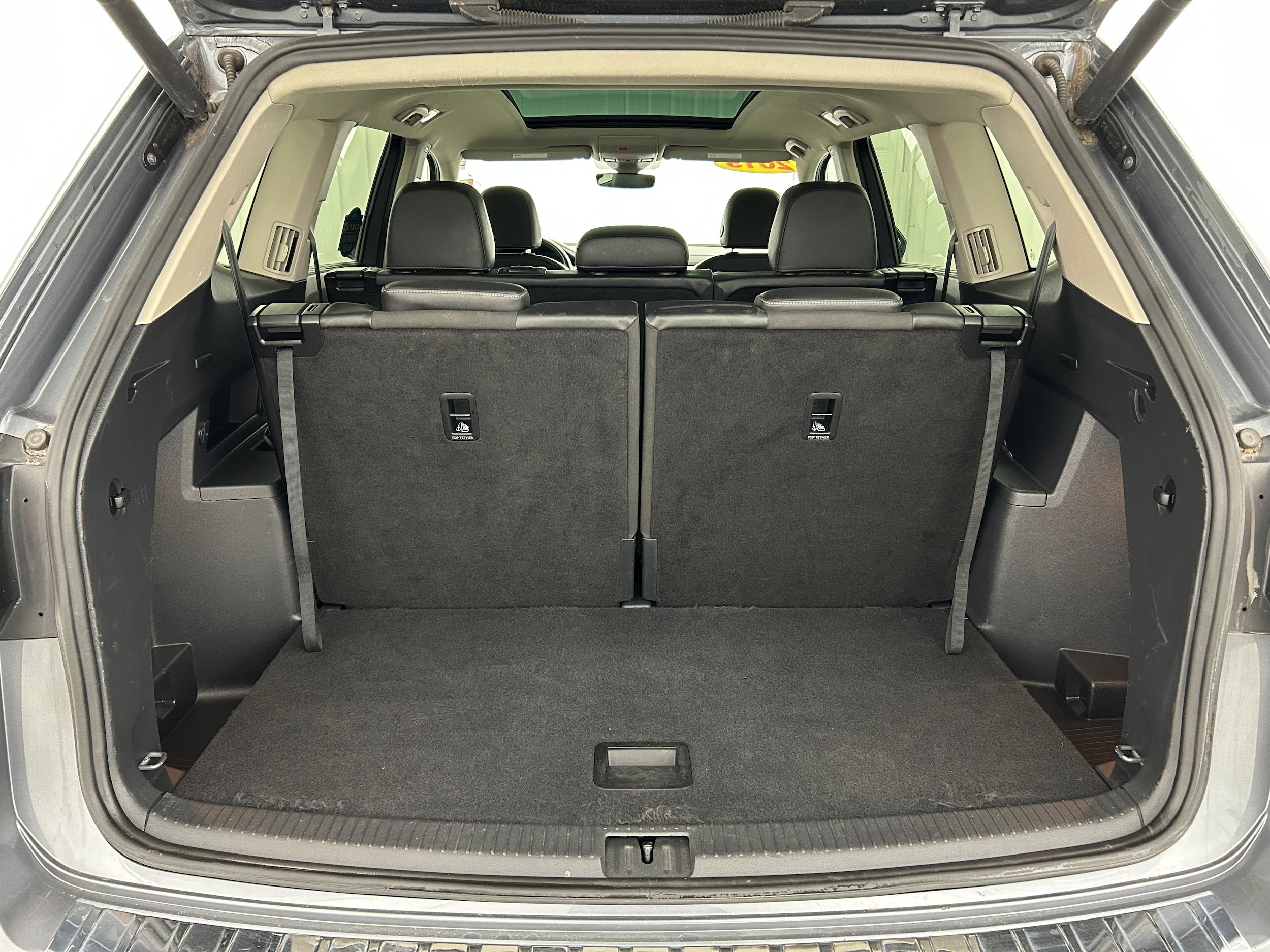 Used 2019 Volkswagen Atlas SEL R-Line image 31