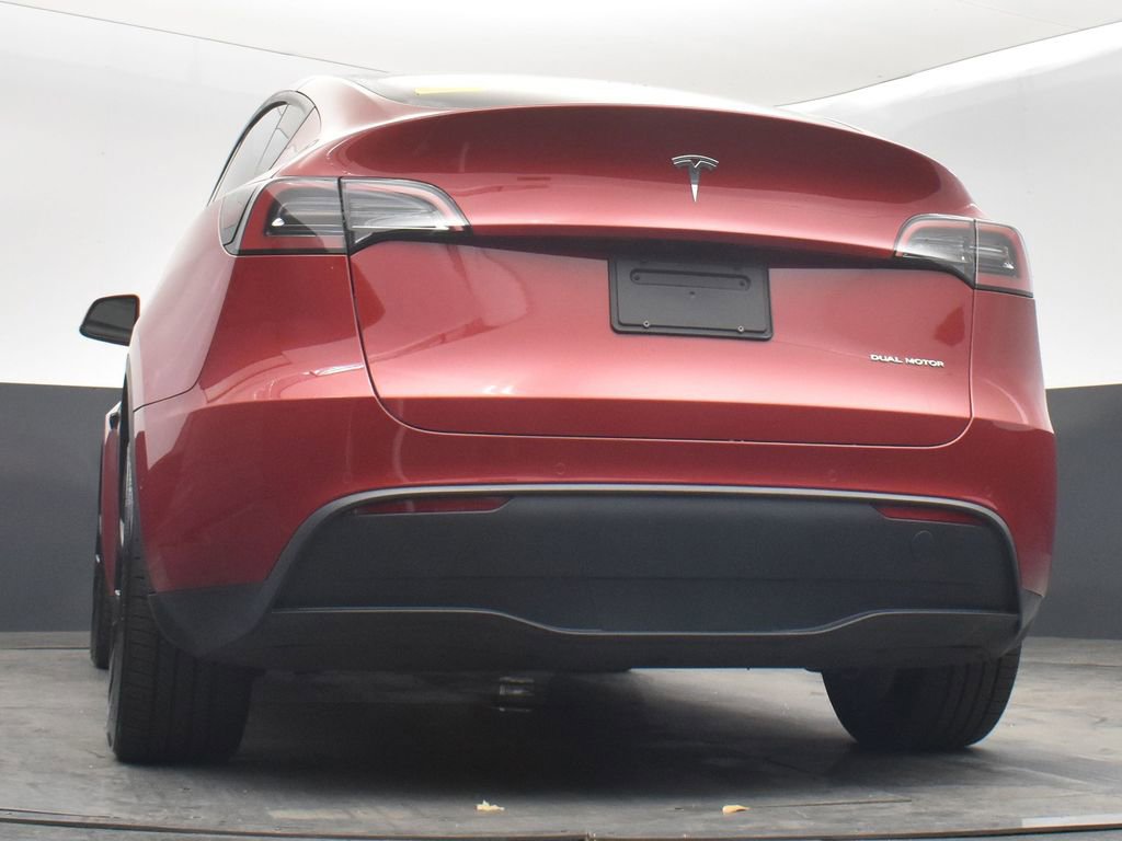 Used 2021 Tesla Model Y Long Range image 21