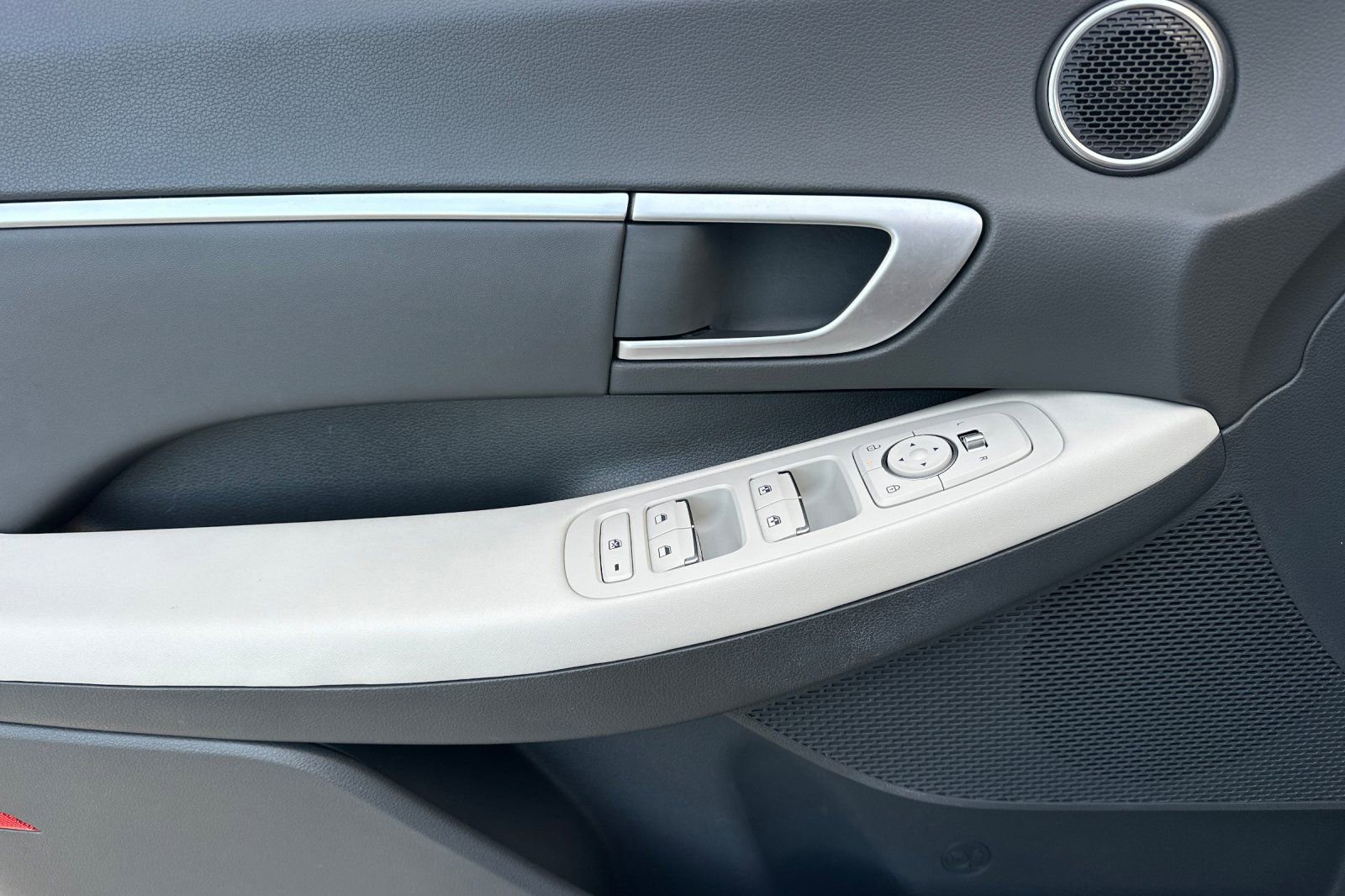 Used 2025 Hyundai Sonata SEL image 11