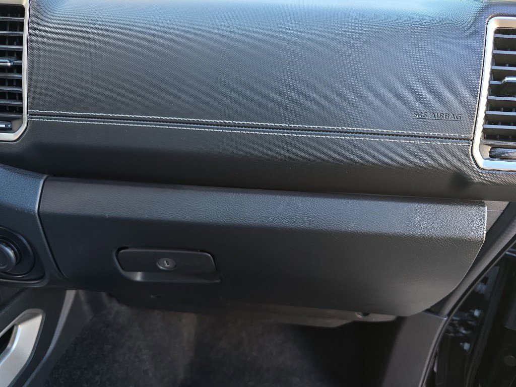 Used 2022 Nissan Frontier SV image 24