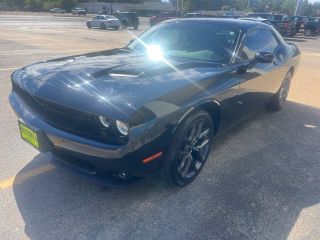 Used 2023 Dodge Challenger SXT w/ Blacktop Package RWD image 6