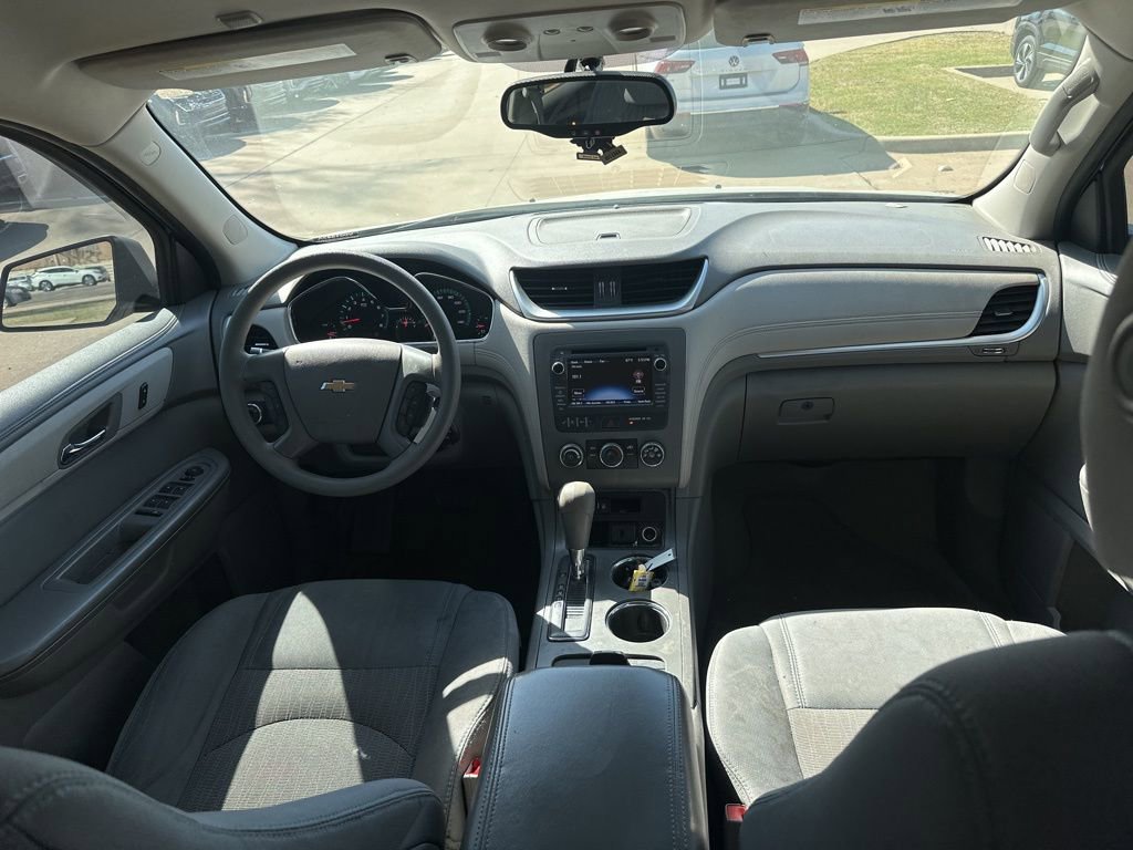 Used 2015 Chevrolet Traverse LS image 18