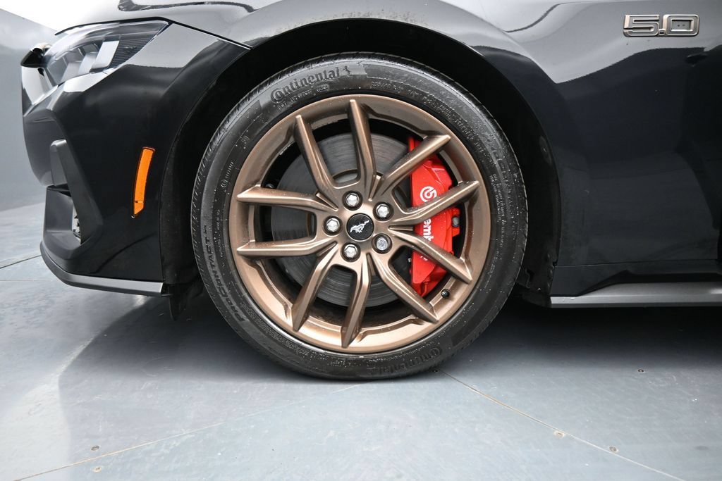 Used 2025 Ford Mustang GT Premium RWD image 27