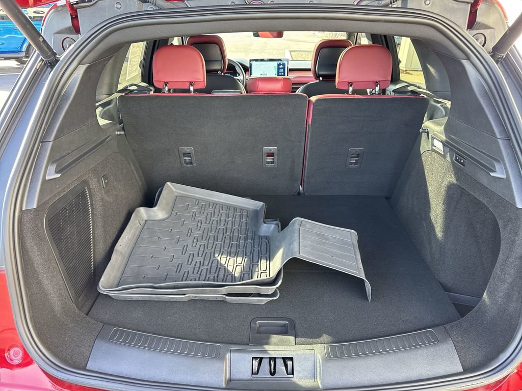 Used 2025 Lincoln Corsair Reserve w/ Equipment Group 202A image 26