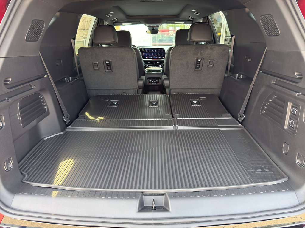 New 2027 Chevrolet Traverse RS w/ LPO, Floor Liner Package AWD/4WD image 46