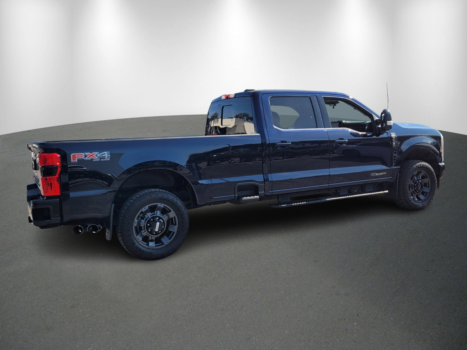 Used 2023 Ford F350 Lariat w/ Lariat Ultimate Package image 8