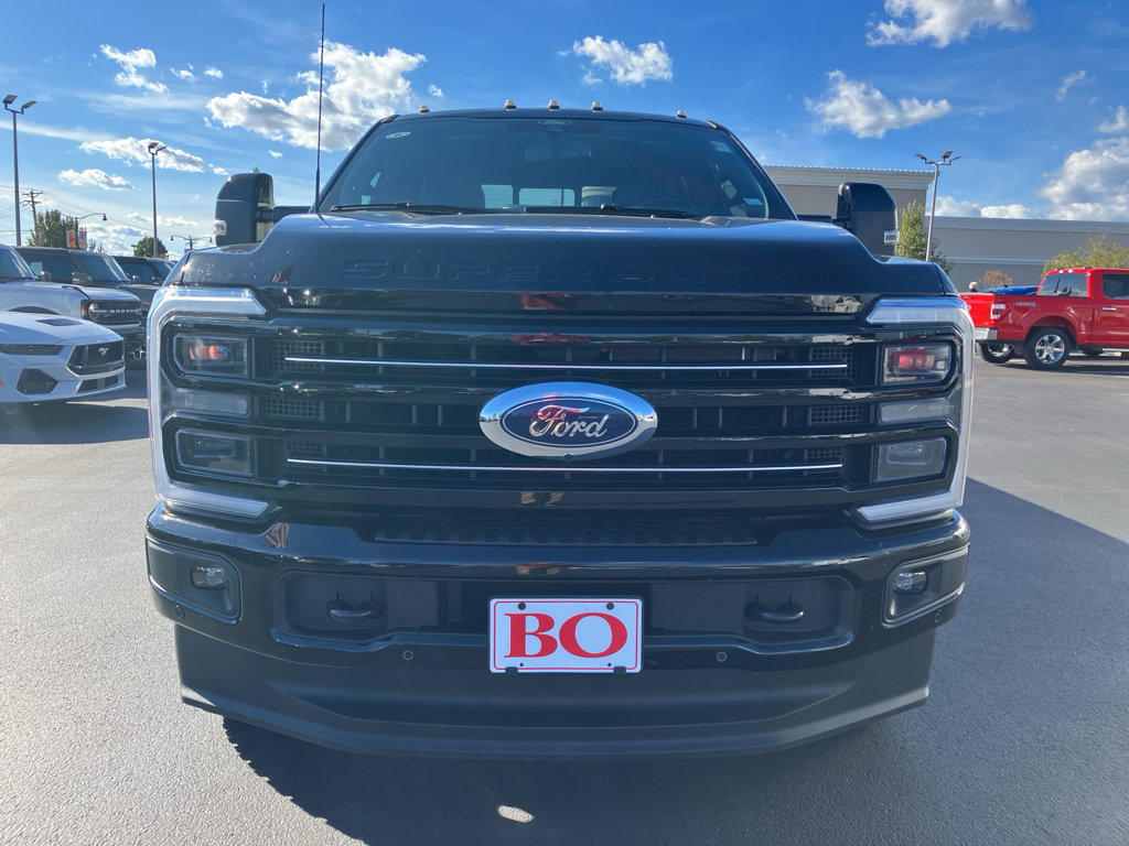 Used 2025 Ford F350 Platinum image 2