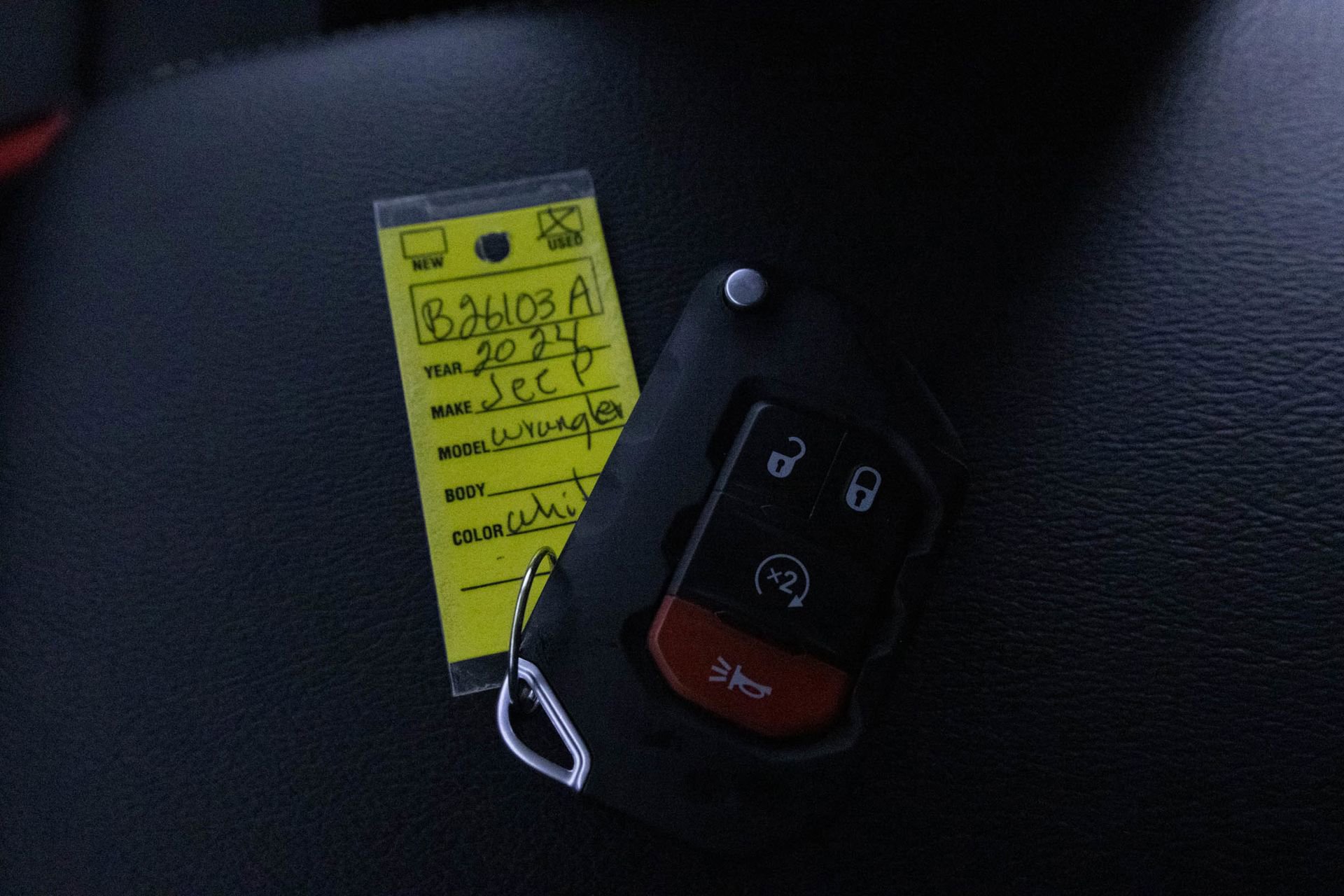 Used 2024 Jeep Wrangler Sahara w/ Technology Group image 29