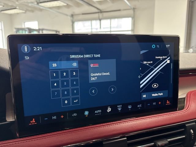 Used 2023 Lincoln Corsair Reserve w/ Rear Removable Package Tray image 43