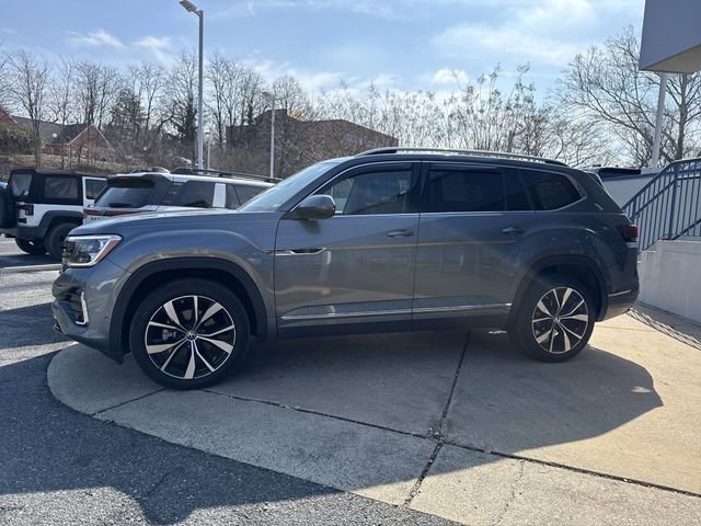 Used 2024 Volkswagen Atlas SEL Premium R-Line image 5