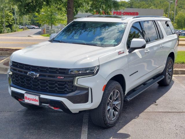 Used 2024 Chevrolet Suburban Z71 w/ Luxury Package AWD/4WD image 7