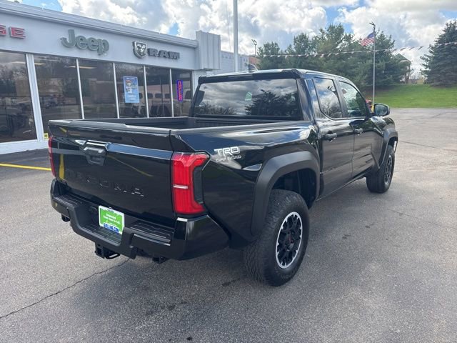 Used 2024 Toyota Tacoma TRD Off-Road AWD/4WD image 8