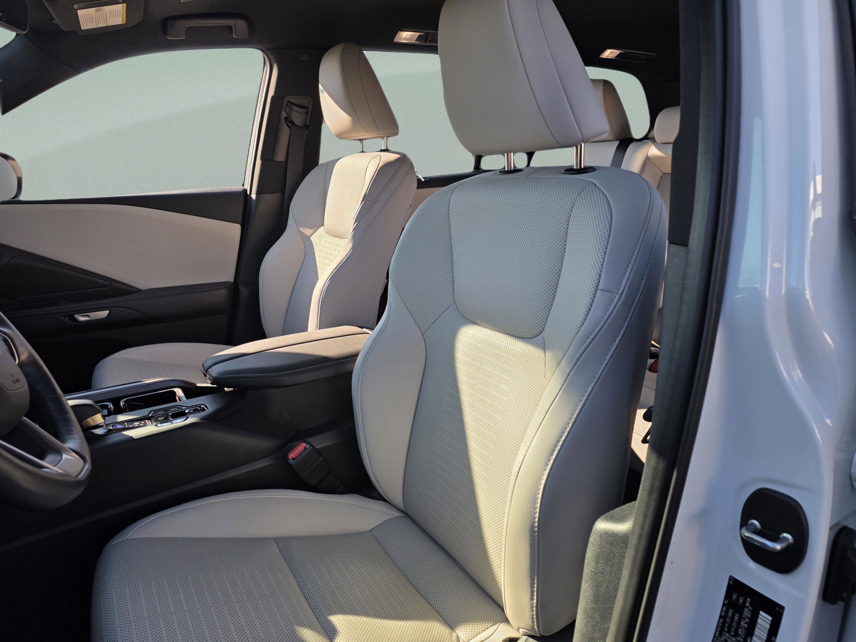 Used 2025 Lexus TX 350 AWD image 12