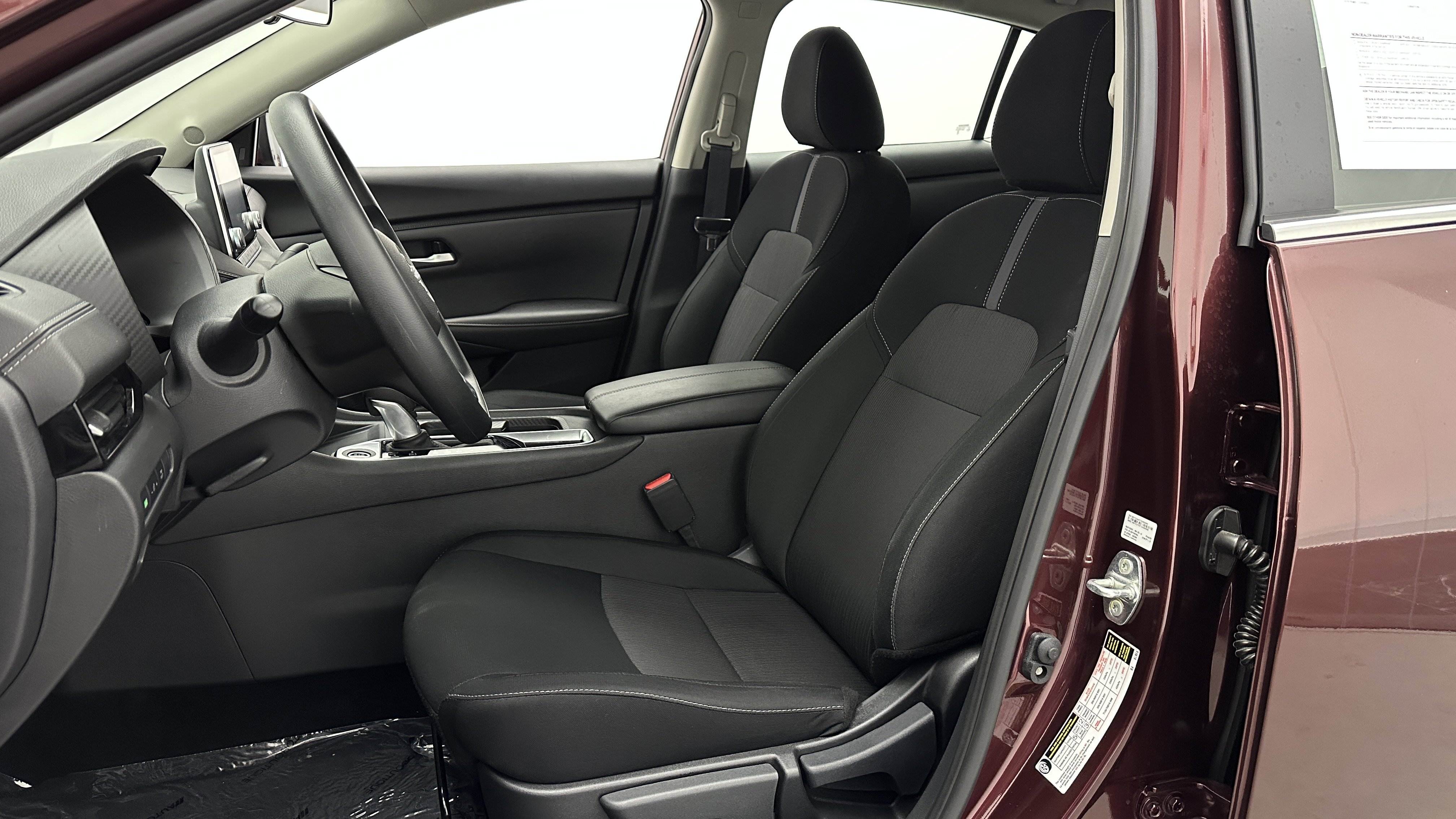 Used 2025 Nissan Sentra SV image 24