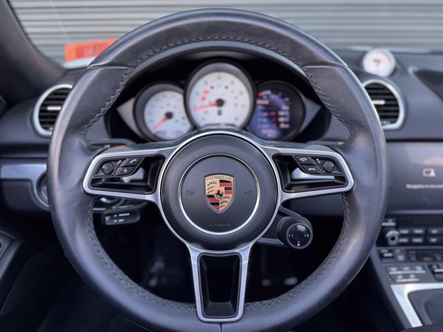 Used 2024 Porsche 718 Boxster RWD image 20