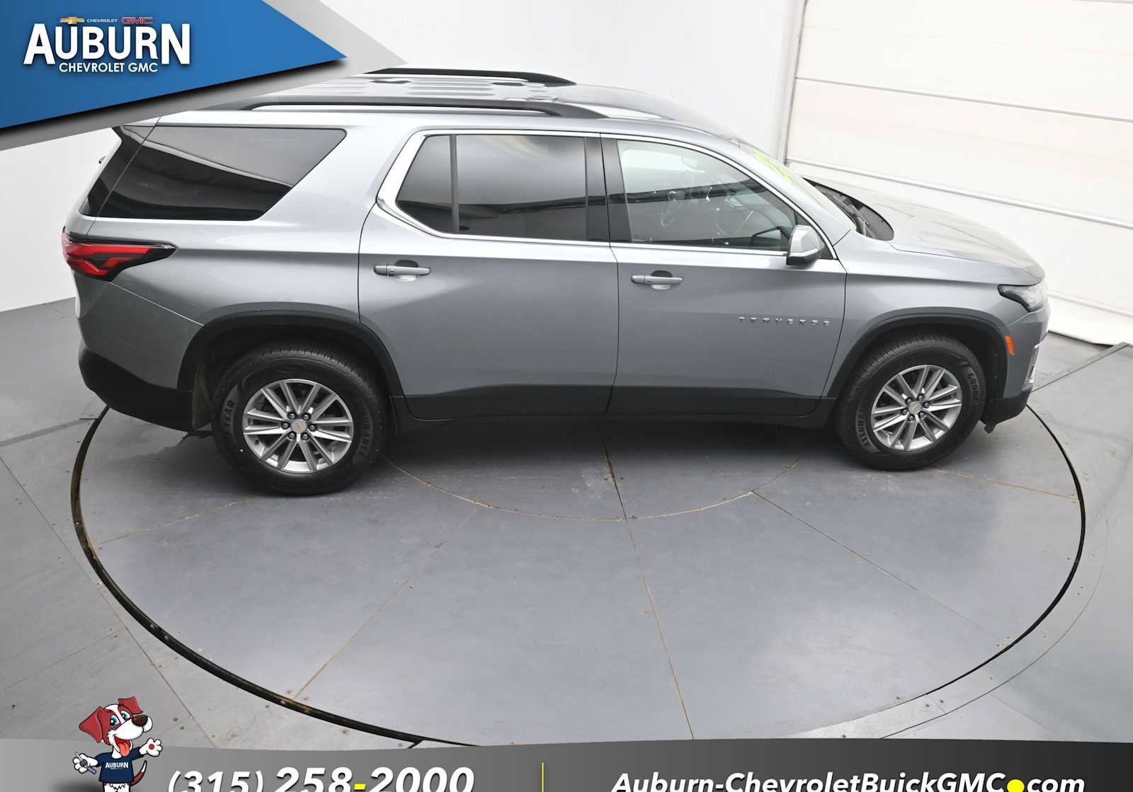 Used 2023 Chevrolet Traverse LT AWD/4WD image 35