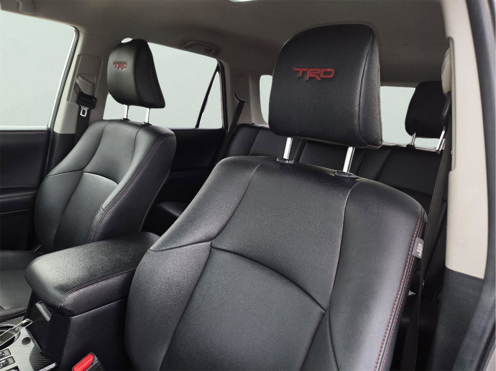 Used 2021 Toyota 4Runner TRD Off-Road Premium AWD/4WD image 25