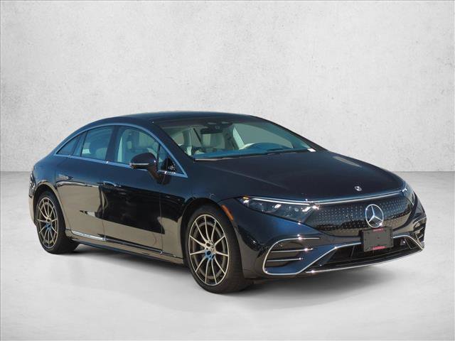 Used 2022 Mercedes-Benz EQS 580 4MATIC Sedan image 3