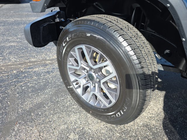 Used 2025 Jeep Wrangler Unlimited Sahara AWD/4WD image 40